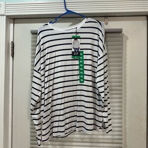 GAP Classic Navy and White Striped Tee